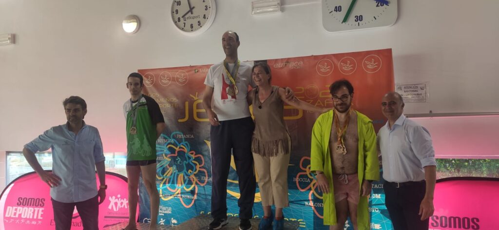 PHOTO-2022-11-23-12-12-14-1024x472